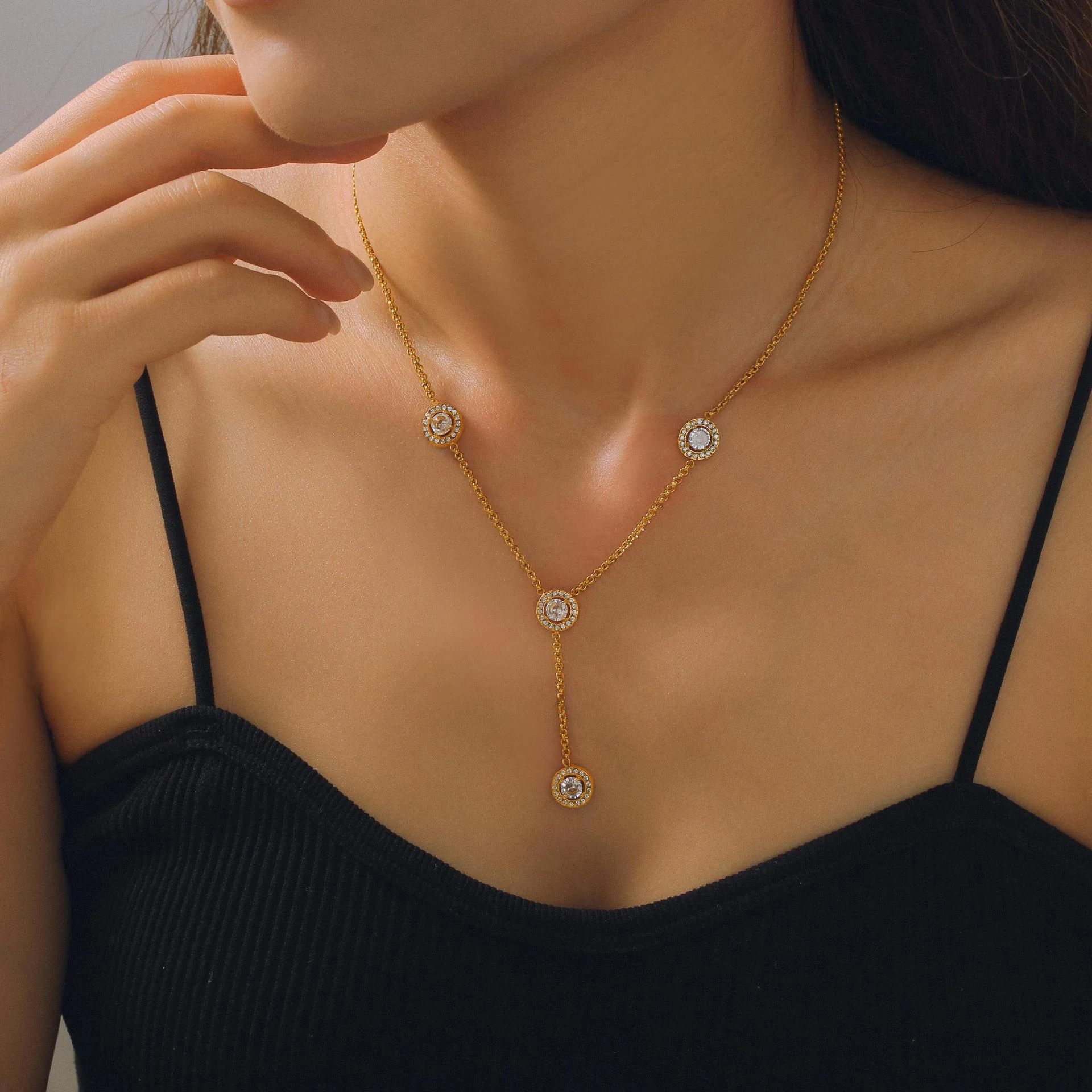 Colar Circular com Corrente de Diamantes, Tassel Longo e Simples, Design Sofisticado, Ideal para Presentear — foto 9
