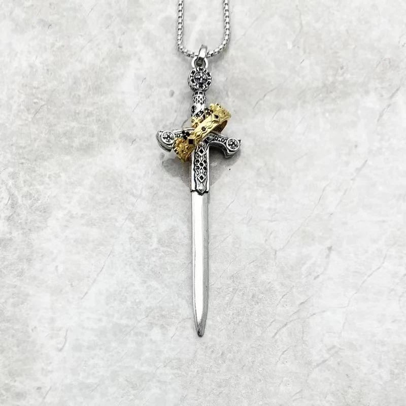Colar Punk Criativo com Pingente de Espada Gótica Vintage Exagerado e Personalizado, Acessório de Moda. — foto 7