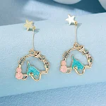 Brincos assimétricos de óleo de desenho animado da moda, adicione um toque divertido e estiloso ao seu visual, perfeitos para uso diário. — foto 4