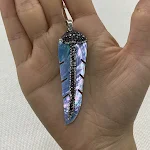 Pingente de Concha Abalone Natural e Diamante 20x67mm Joia Exclusiva para Mulheres, Elegância e Brilho em uma Peça Sofisticada, Ideal para Presentear — foto 6