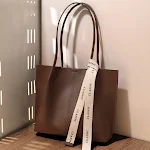 Women's Tote Premium Leather Large Capacity Spacious and Stylish for Work or Travel Durable Design Everyday Essential — photo 1