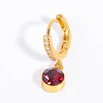 December Zirkonium oorringen voor dames. Een prachtig cadeau. Elegant en stralend. Perfect om uw look compleet te maken. — foto 1