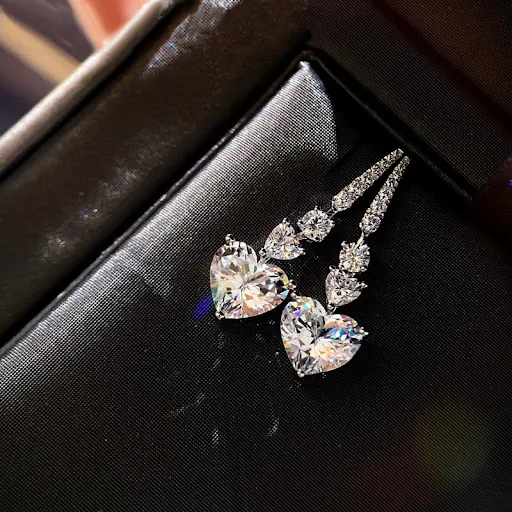 Title 2, Pendientes para mujer con colgante de amor romá...