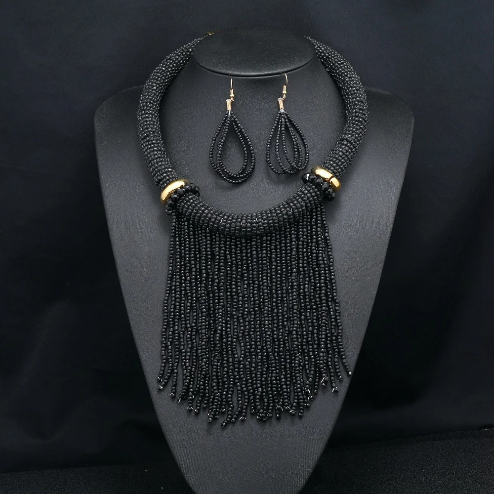 Conjunto de colar e brincos com contas e tassel estilo étnico, adicione um toque boêmio e elegante ao seu visual, perfeito para qualquer ocasião. — foto 13
