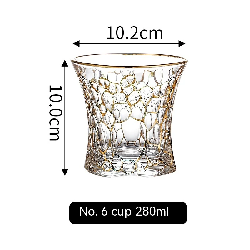 European Golden Rim Glass Drawing Golden Line – Enhance your drinks with this elegant glass, featuring a golden rim and — photo 16