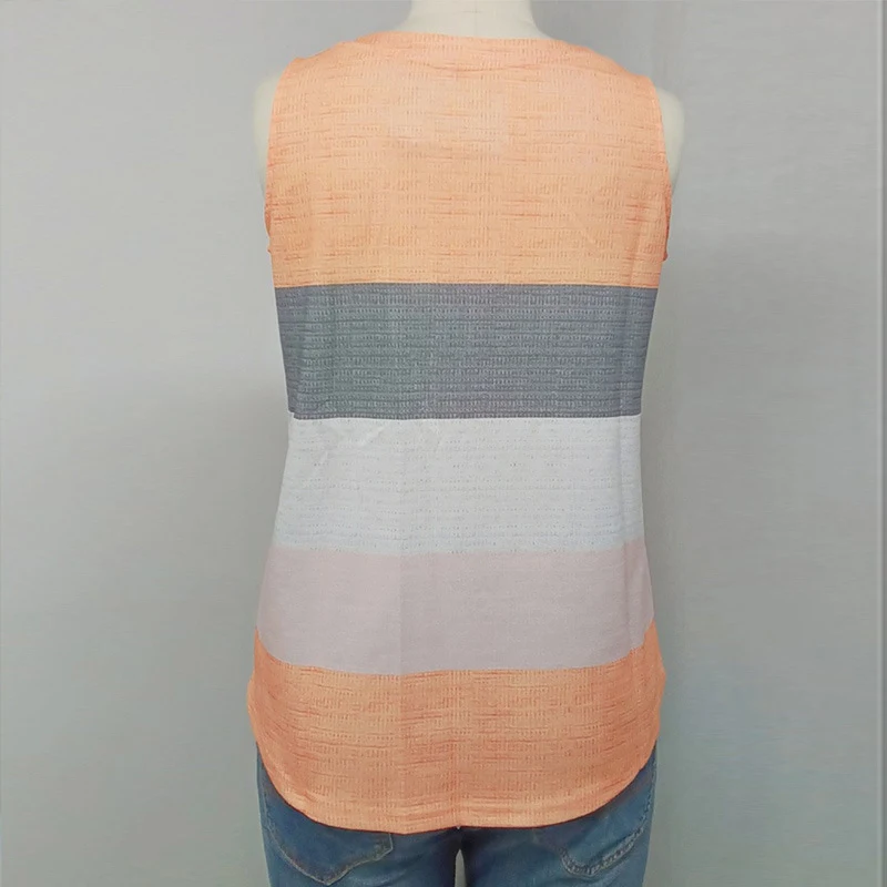Colete listrado com gola quadrada sem mangas e botões. Top casual europeu e americano, ideal para um visual estiloso e confortável. — foto 3