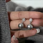 EH2140 Stud Earrings Pair