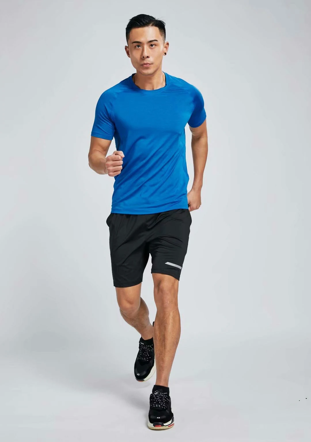 Plus-size sports quick dryers for ultimate comfort and performance during workouts. Stay dry and focused with breathable — photo 1