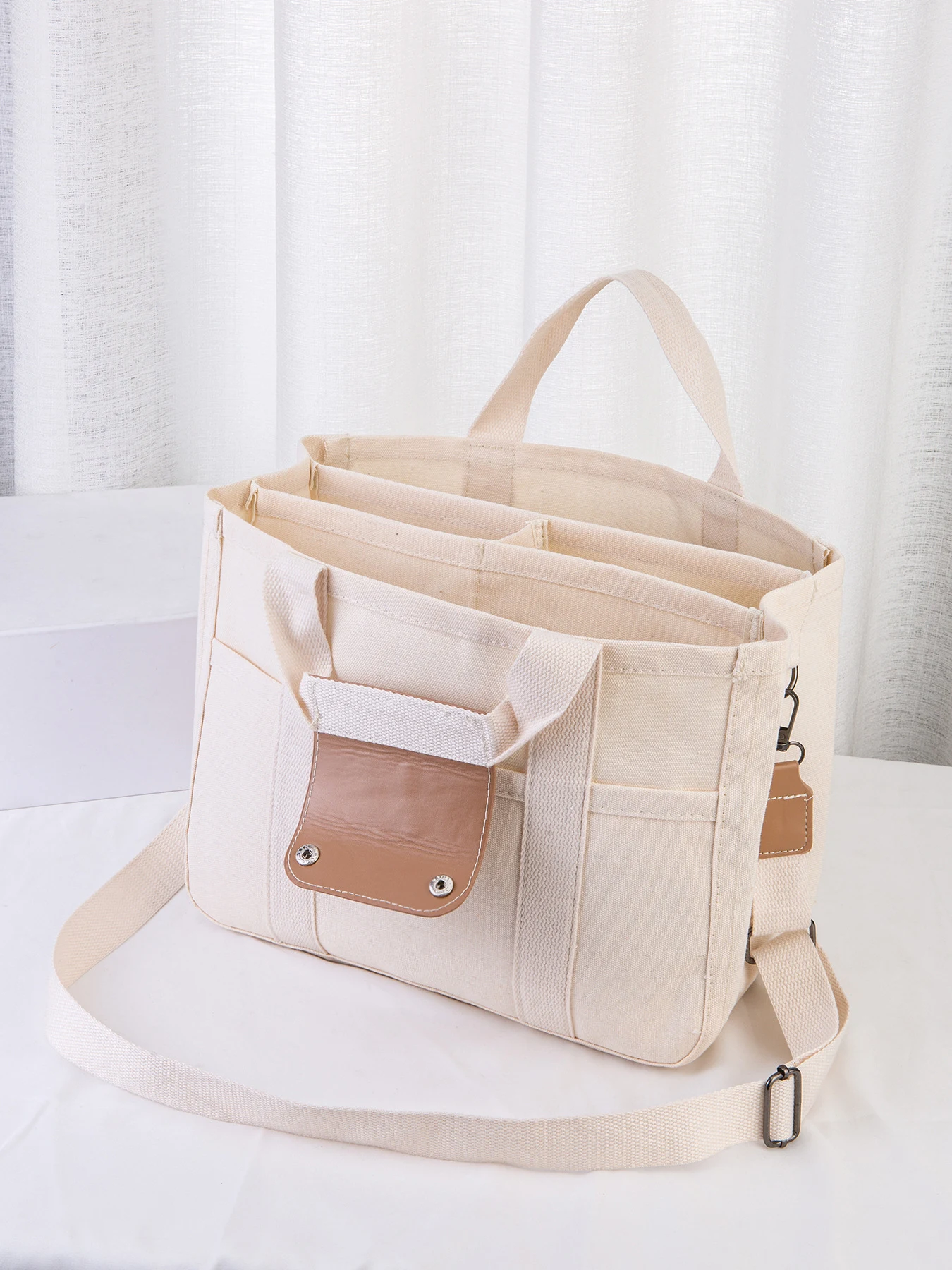 Stylish and Versatile Mother and Baby Shoulder Messenger Bag Portable diaper bag Spacious and functional design — photo 17
