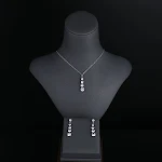 Conjunto de brincos e colar luxo leve de interesse especial Cold Wind. Adicione elegância e sofisticação ao seu visual com este conjunto. — foto 10