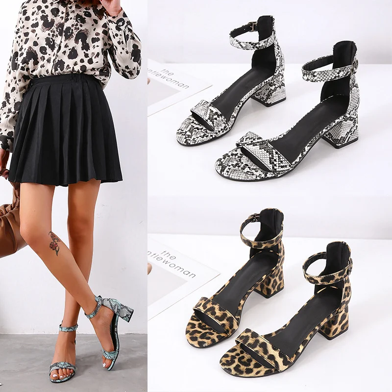 Damessandalen met dikke hak, open teen en luipaardprint met gesp, perfect voor een trendy en comfortabele look. — foto 5