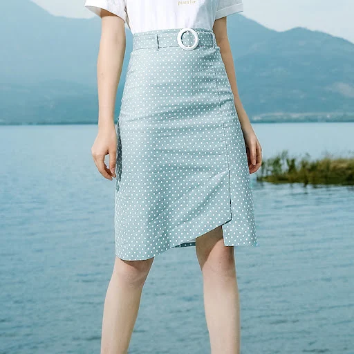 Title 3, Polka dot irregular print skirt, a versatile pi...