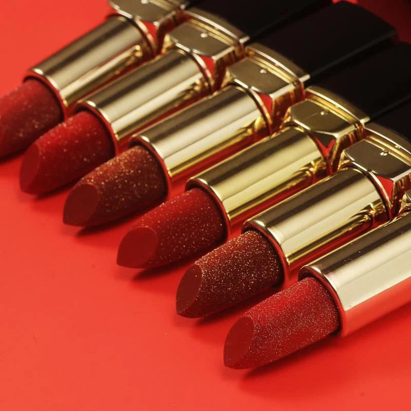 Title 2, Long-lasting moisturizing matte red lipstick wi...