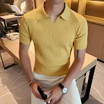 Camiseta Polo Masculina de Verão, cor lisa, manga curta, caimento slim, gola italiana, malha de seda gelada, conforto e estilo. — foto 3
