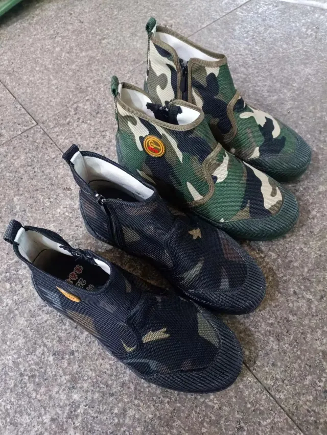 Title 5, Zapatillas de seguridad altas sin cordones con ...