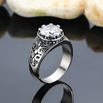 Anillo de hombre de acero inoxidable con piedras preciosas, elegante y duradero. Perfecto para el uso diario y ocasiones especiales. — foto 10