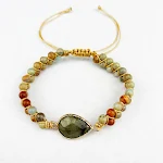 Pulseira ajustável de pedra natural Shoushan trançada, beleza autêntica e bem-estar. Sinta a energia natural e o estilo único. — foto 3
