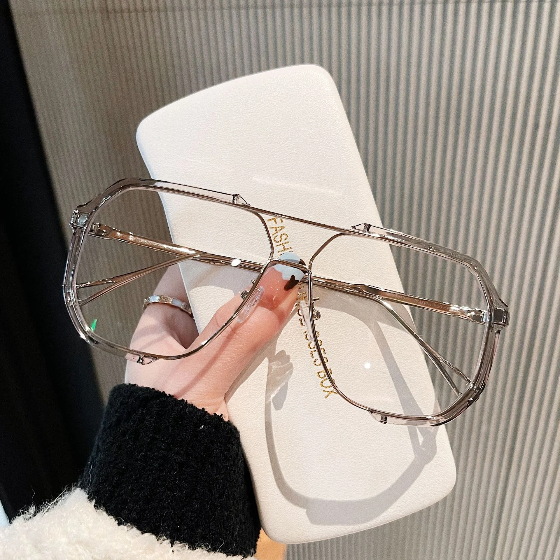 product image - 3