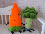 Creative fruit and vegetable pillow for decoration and comfort. Add fun and a natural touch to your home, perfect for bo — photo 2
