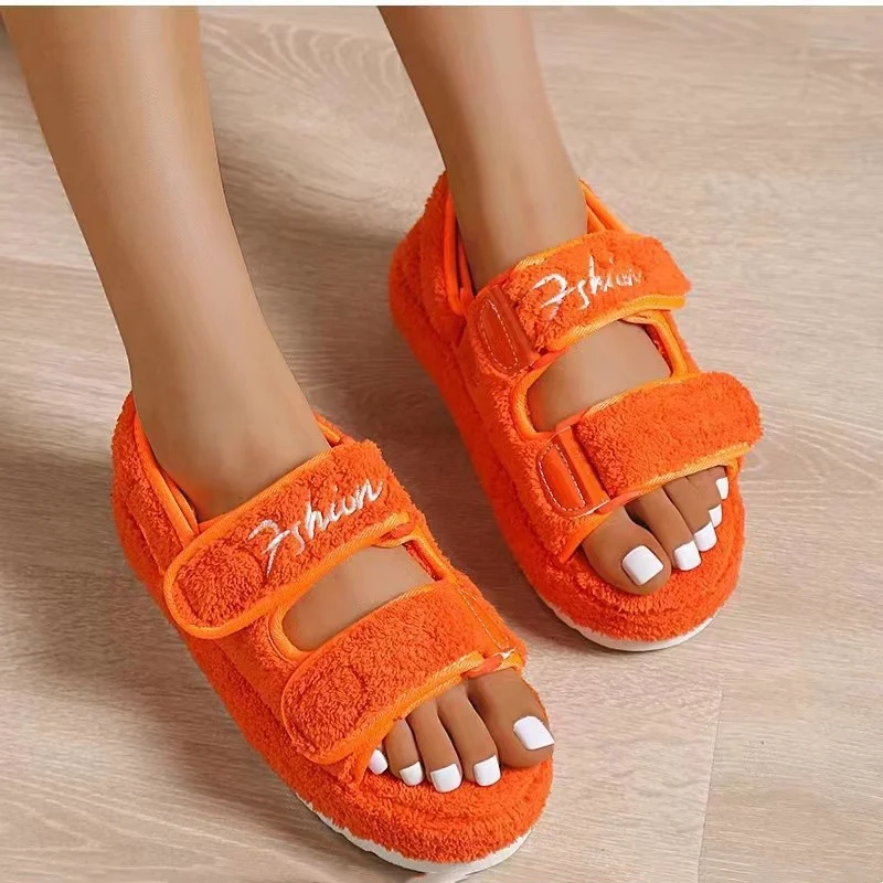 Sandálias Femininas de Moda com Solado Grosso em A e Pelo, Perfeitas para um Visual Simples e Moderno com Conforto. — foto 4