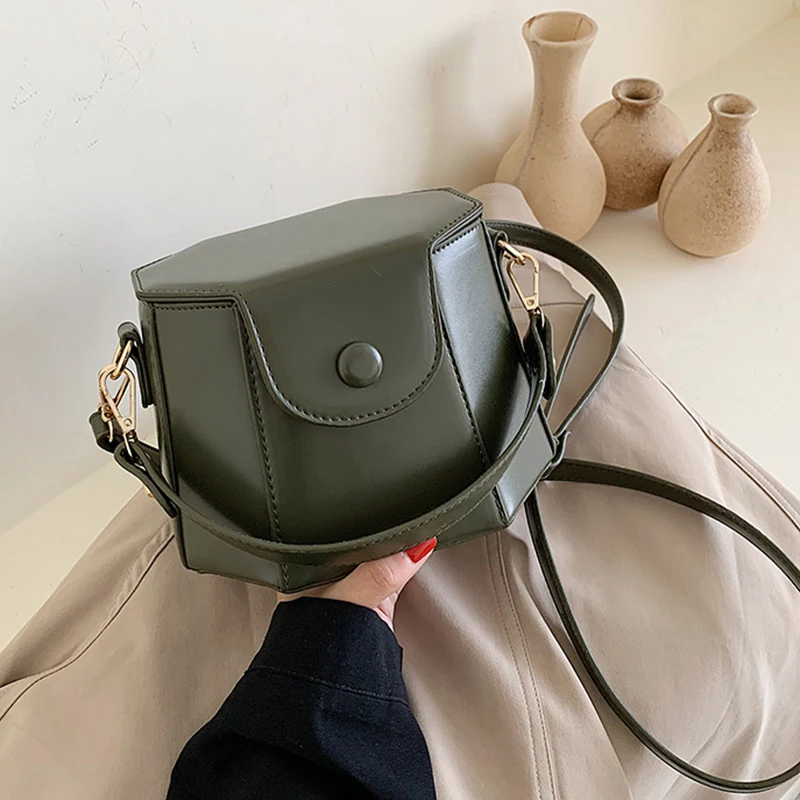 Bolsa feminina mensageiro tipo balde, cor sólida, alça de ombro única. Ideal para uso diário, elegante e prática para diversas ocasiões. — foto 5