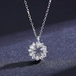 Colar Feminino de Prata Esterlina S925 com Flor, Corrente Cruzada, Design Exclusivo, Joia Delicada e Charmosa para Mulheres. — foto 5