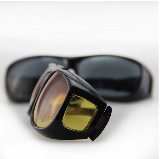 Title 4, Multifunctional protective sand cover mirror — ...