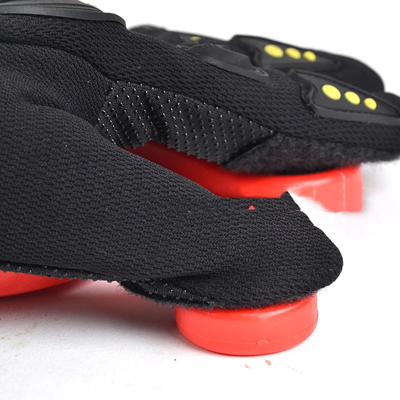 Title 3, Downhill skateboard gloves for longboarding. Sl...