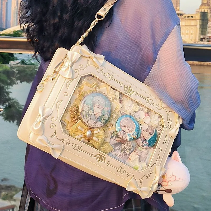 Bolsa Quadrada Transparente Retro Versátil Pequena para Meninas. Perfeita para um look charmoso e prático, ideal para diversas ocasiões e passeios. — foto 10