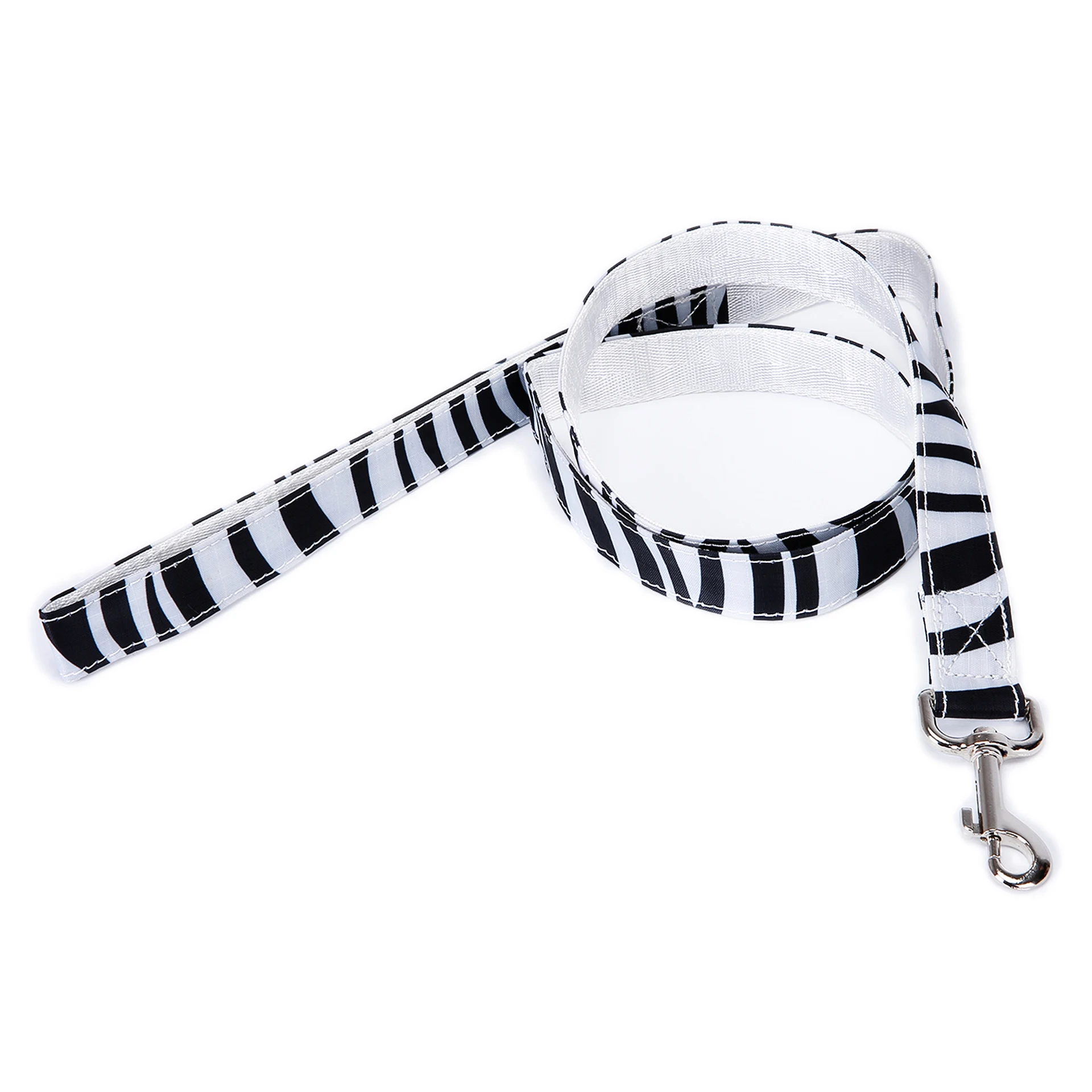 Title 1, Multicolor dog leash with pull strap, check str...
