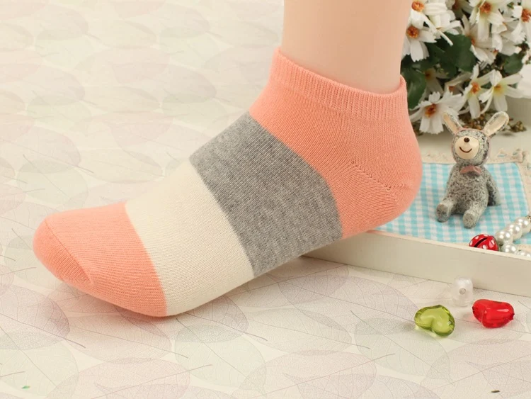 Title 7, Loose stripe womens ship socks