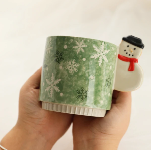 Cinnamon-flavored Christmas Hand-painted Gingerbread Man Ceramic Mug. Enjoy your favorite festive drinks in this charmin — photo 7