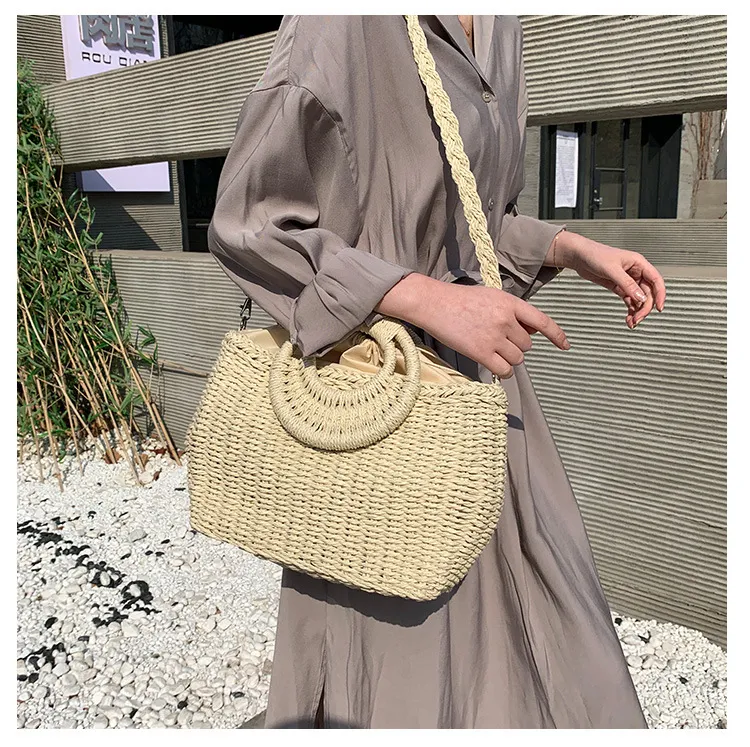 Title 8, Geweven Crossbody Tas met Eén Schouderband De p...