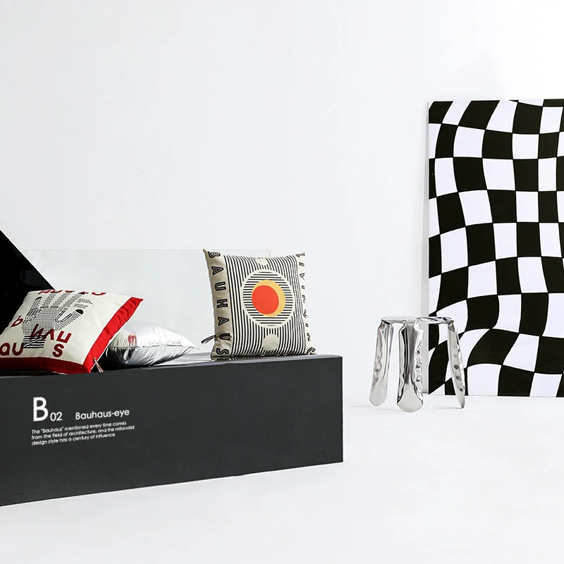 Bauhaus Sanat Yastık Kanepe Oturma Odası Koyu Pencere Minderi, eviniz için modern sanat ve konfor sunar, oturma odanızı güzelleştirin. — Fotoğraf 2