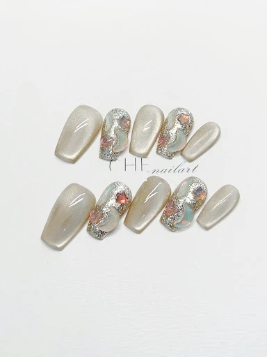 Title 6, Hand-worn Nail Milk Coffee Cats Eye Nail Fake ...