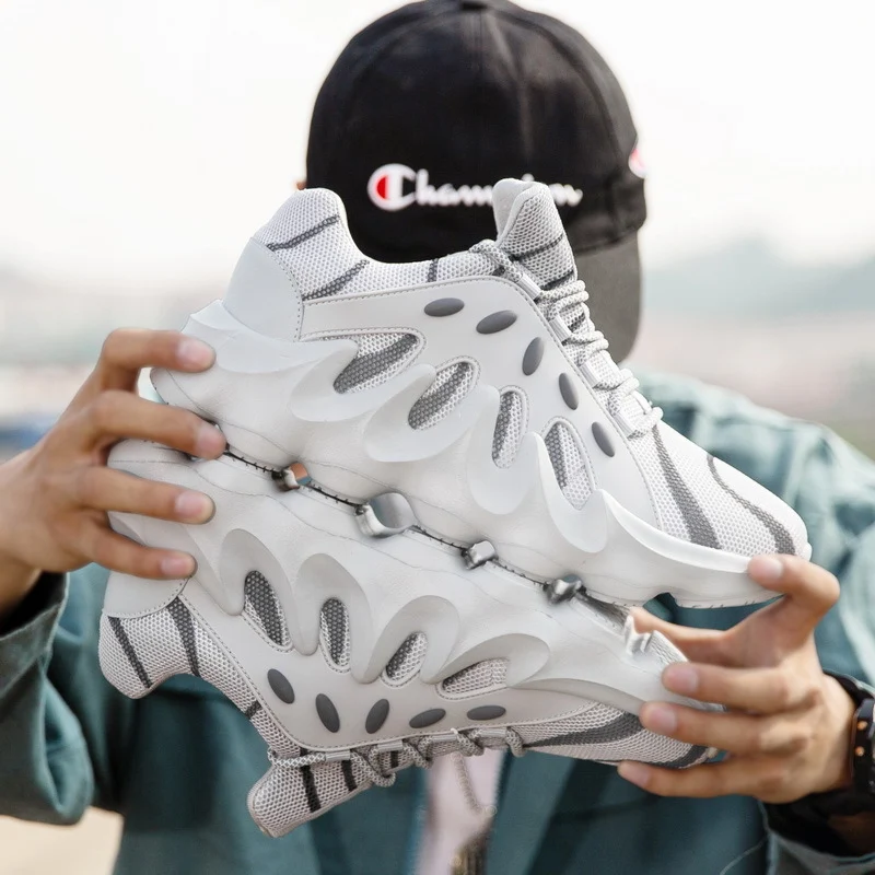 Title 4, Breathable mesh sneakers for men and women. Exp...
