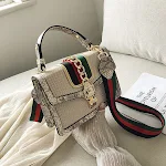 Fashion plaid shoulder bag for women, stylish and practical. Perfect for everyday use, offering ample space and a modern — photo 4