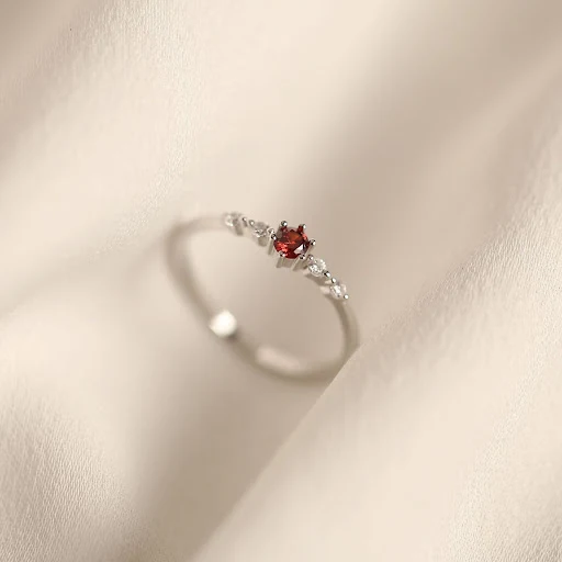 Title 1, Anel feminino japonês em ouro branco e diamante...