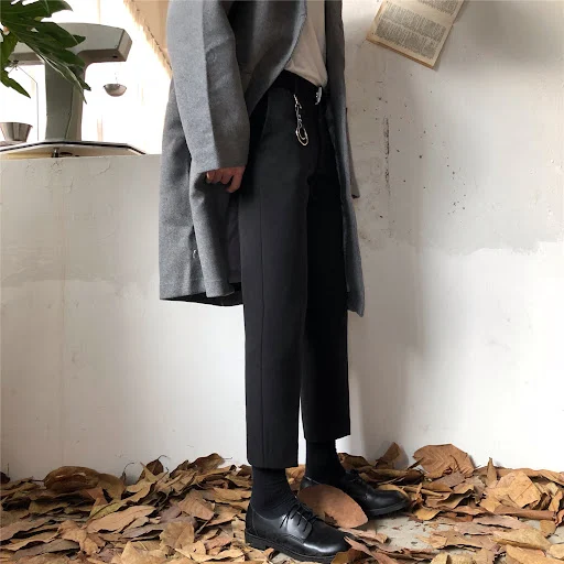 Title 33, Labalni povremeni pantalone britanske stile
