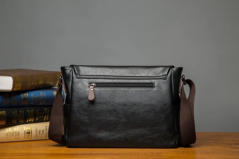 Nova bolsa de ombro fashion, ideal para mulheres modernas. Design elegante, leve e com espaço suficiente para seus pertences essenciais. — foto 13