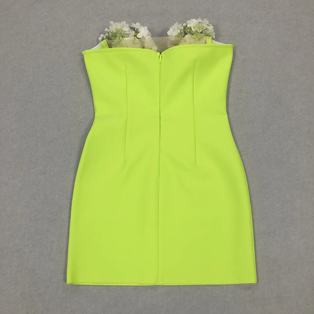 Title 6, Fashion White Flower Decoration Waist-tight She...