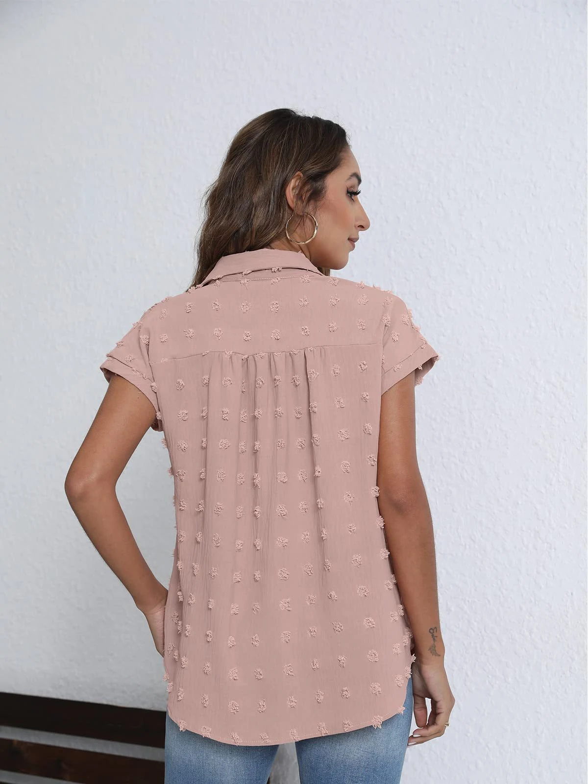 Camicia a maniche corte con bottoni larghi estivi da donna — foto 4