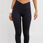 Calças esportivas de yoga femininas simples e justas estilo europeu e americano. Perfeitas para corrida e atividades físicas — foto 9