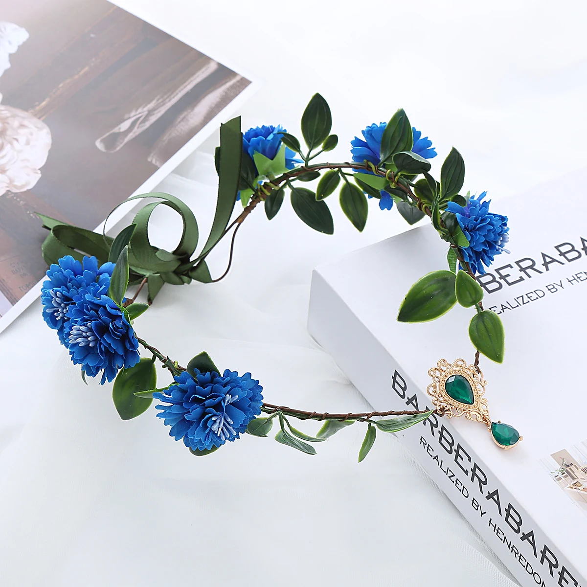 Tiara de cabelo feminina com folhas verdes estilo Mori artesanal, flores artificiais, ideal para um visual natural e delicado, feita à mão. — foto 9