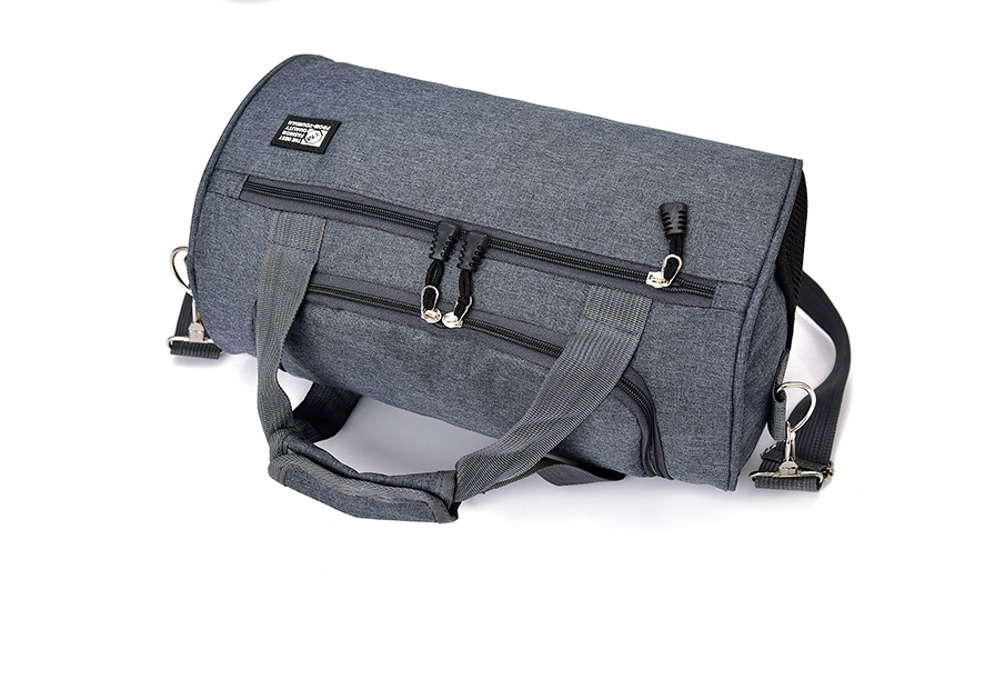 Bolsa esportiva cilíndrica para natação, academia e mais. Impermeável, espaçosa e resistente. Perfeita para transportar seus equipamentos. — foto 3