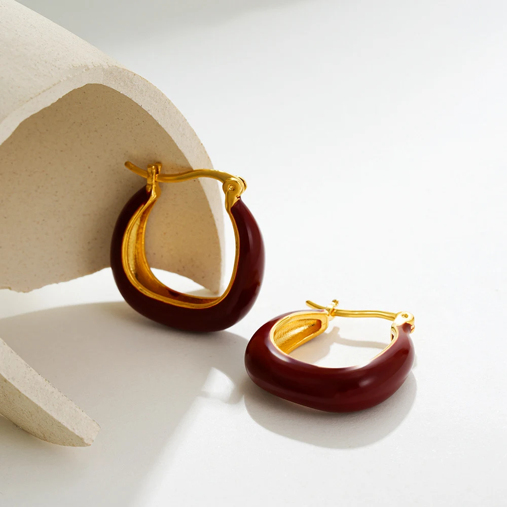 Colar de óleo colorido em ouro 18K e brincos franceses esmaltados, um conjunto elegante para realçar seu visual com cores vibrantes e sofisticação. — foto 3