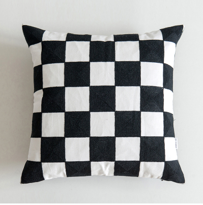 Fronha de pelúcia nórdica, macia e aconchegante para noites relaxantes e sono profundo. Desfrute de conforto e elegância no seu quarto. — foto 3