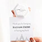 Anel triangular de zircônia para mulheres, moda geométrica, anel aberto. Combinação versátil, design elegante e moderno, perfeito para usar sempre. — foto 2