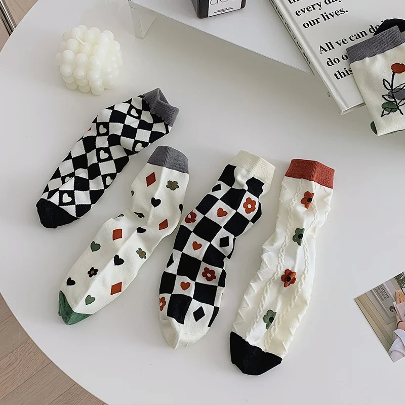 Title 2, Lingerie Small Flower Medium Tube Womens Socks