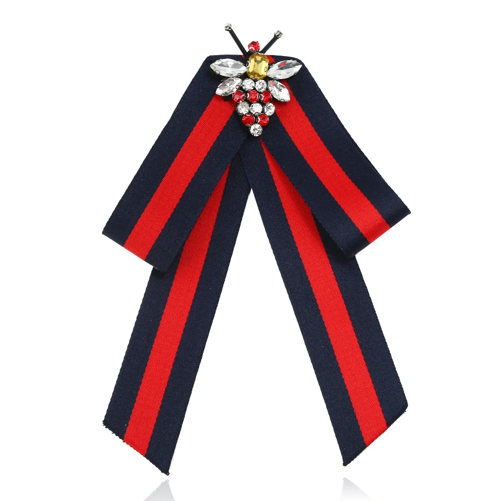 Broche de pajarita tejida a rayas, elegante accesorio para hombres y mujeres, perfecto para añadir estilo y sofisticación a cualquier atuendo. — foto 3